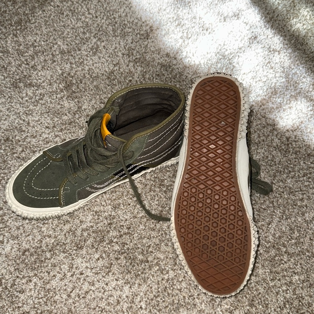 Custom Green Vans - Picture 4 of 5